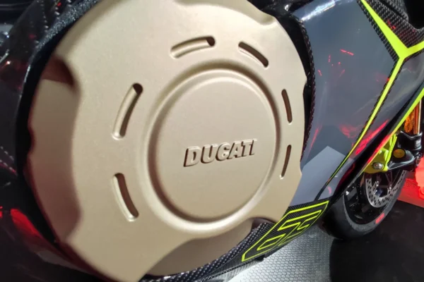 Descubre la nueva Ducati RS 2026 Colombia, una gama que celebra 100 años de ingeniería italiana con potencia, exclusividad y tecnología de MotoGP.