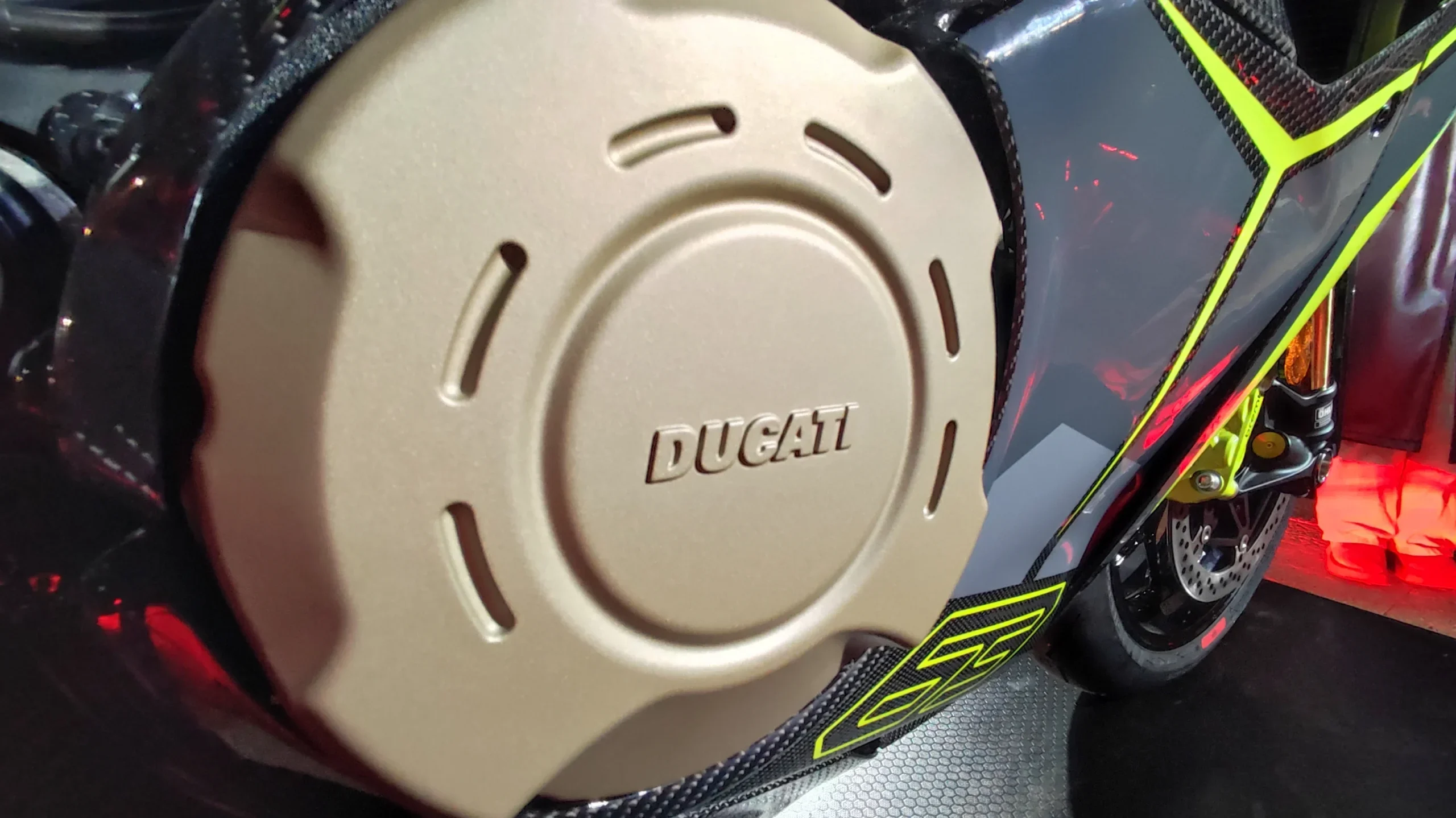 Descubre la nueva Ducati RS 2026 Colombia, una gama que celebra 100 años de ingeniería italiana con potencia, exclusividad y tecnología de MotoGP.