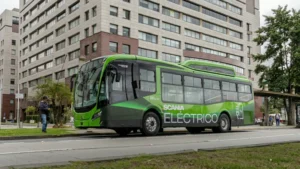 Conozca cómo los Buses Scania en TransMilenio transforman la movilidad en Bogotá con tecnología de vanguardia y eficiencia operativa.