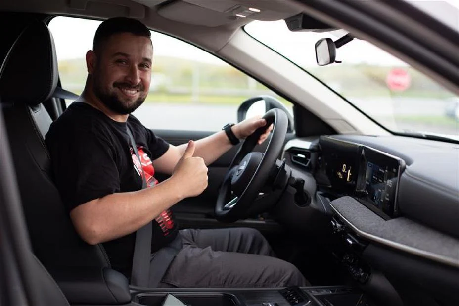 Nissan Colombia Día del Hombre: Un llamado a transformar el silencio en conversación 2 Nissan Colombia Día del Hombre busca transformar el silencio en conversación y promover la salud mental masculina en el país.