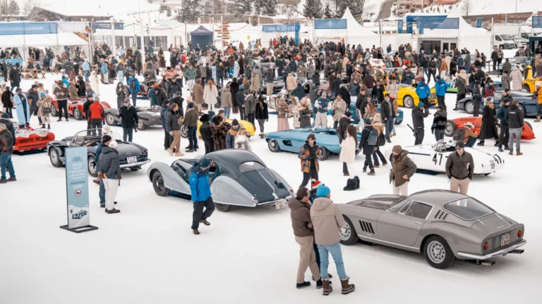 The ICE St. Moritz 2026, el glamoroso concurso de elegancia que se lleva a cabo sobre hielo