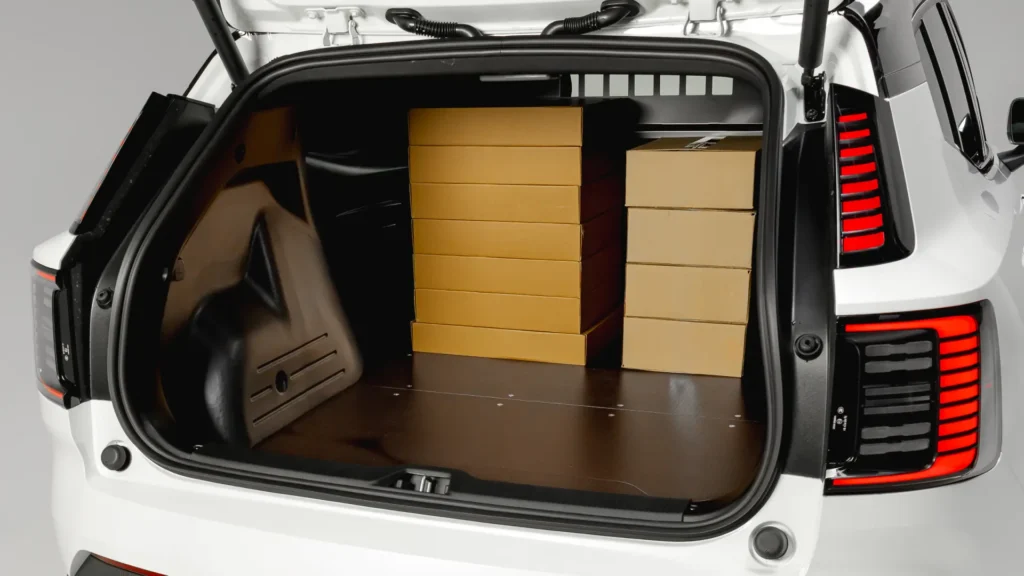 El Volvo EX30 Cargo es una curiosa solución para el transporte de carga urbana 4 Volvo EX30 Cargo 2026