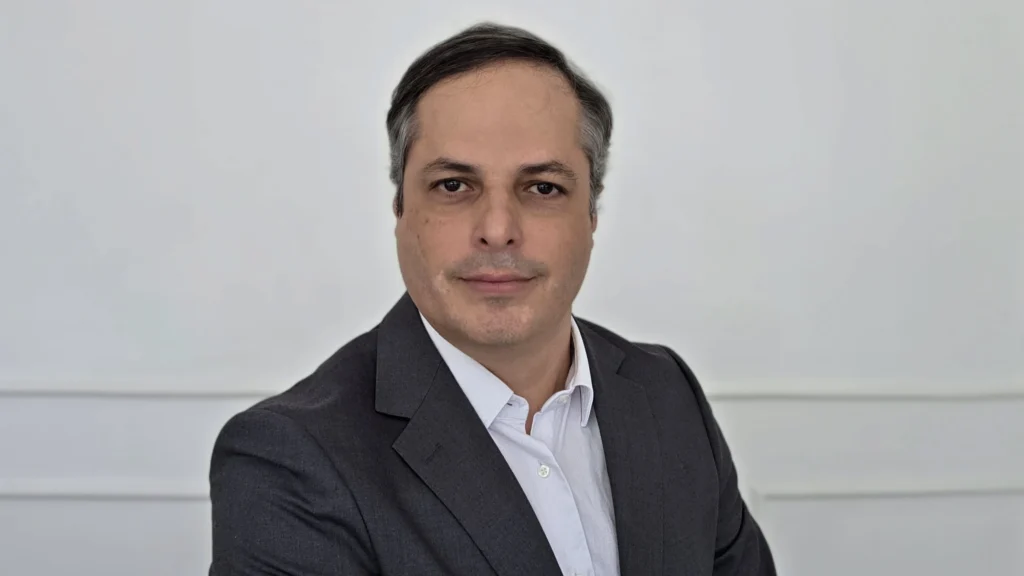 Peugeot Colombia lidera la transformación del mercado automotor con tecnología i-Cockpit, seguridad ADAS y una visión estratégica de movilidad sostenible.