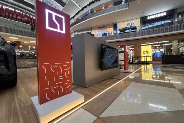 Zeekr en la Sabana impulsa la movilidad eléctrica con su nueva Pop-up Store en Fontanar. Conoce los modelos Zeekr 001 y Zeekr X. Descubre más aquí.