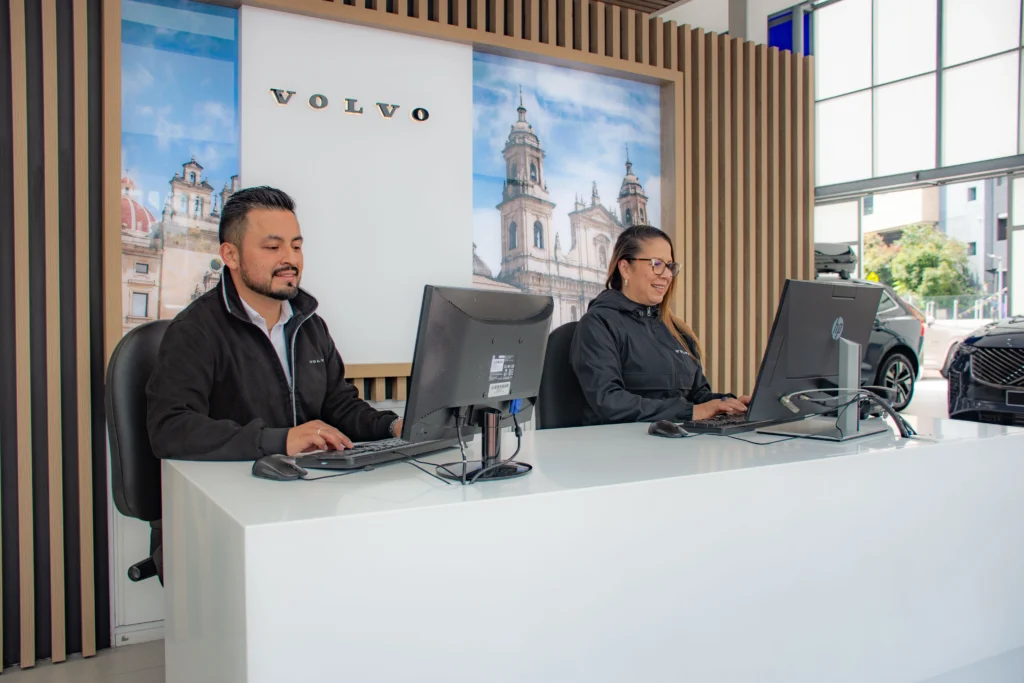 Descubre cómo la electrificación de Volvo redefine la movilidad premium en Colombia con un enfoque humano y sostenible. Conoce los detalles aquí.