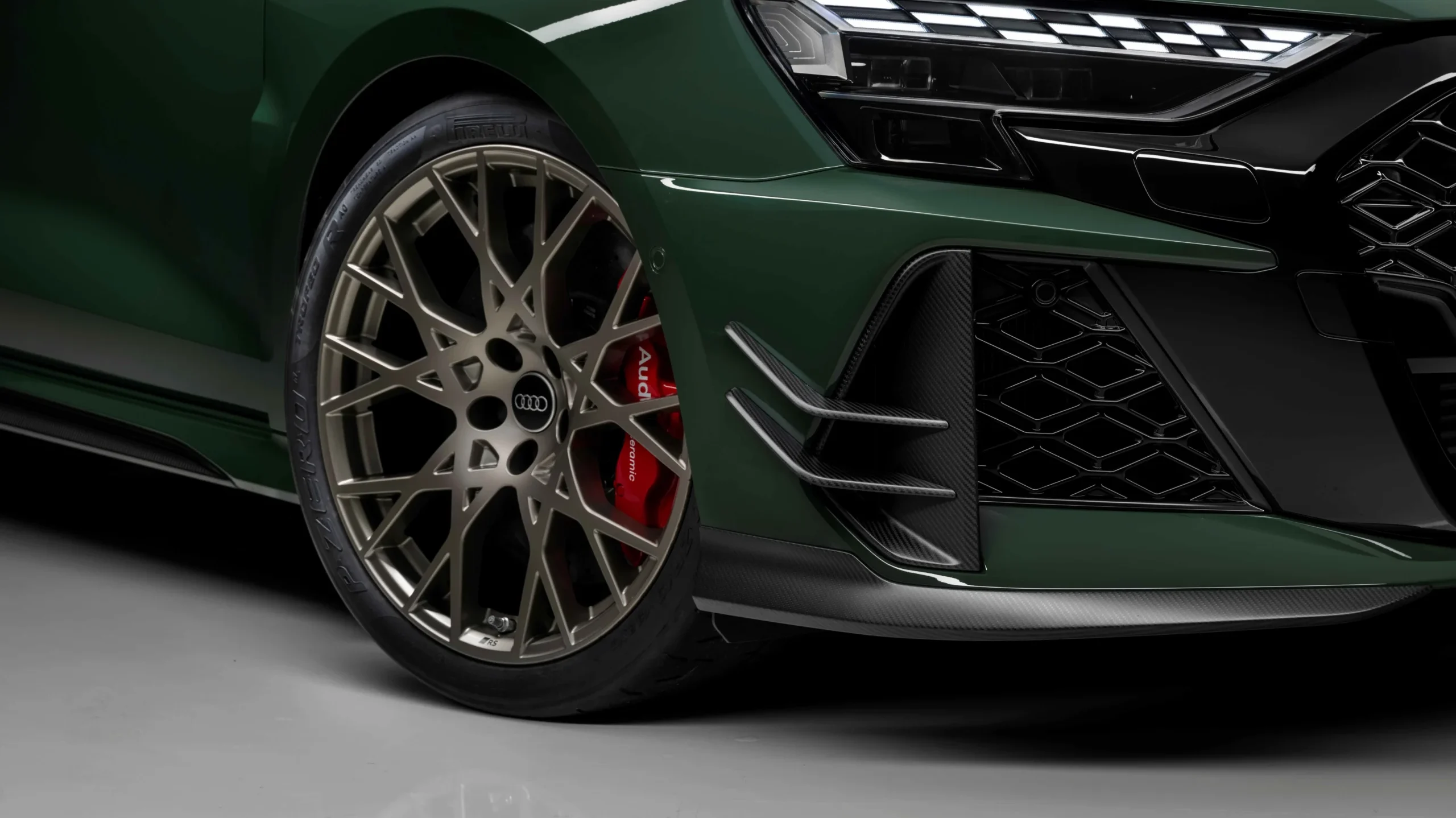 Pirelli P Zero R: el neumático con ADN de Motorsport que equipa al nuevo Audi RS 5 y RS 3 Competition Limited