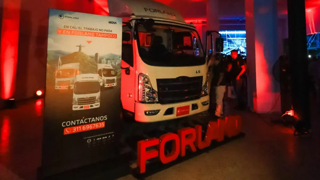 Sitrak y Forland en Cali inauguran nueva vitrina en Acopi con tecnología Euro 6 y el respaldo de Automarcali. ¡Descubre todos los detalles aquí!