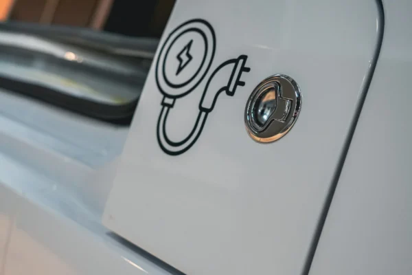 Farizon Optimiza la autonomía de tu vehículo eléctrico de trabajo -