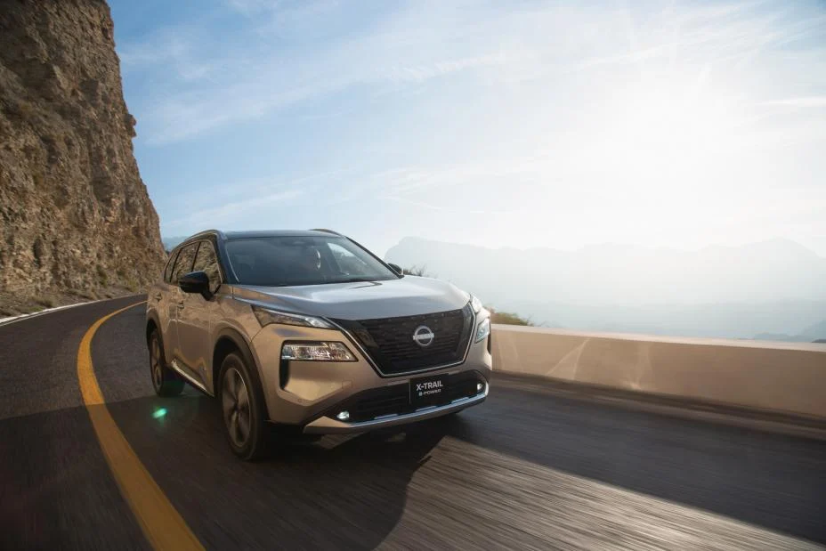 Tecnología automotriz en Colombia Nissan plantea por qué ya no es un lujo, sino el nuevo estándar de conducción 3 Descubre cómo la tecnología automotriz en Colombia, según Nissan, ya es el nuevo estándar en seguridad, conectividad, eficiencia y asistencia al conductor.