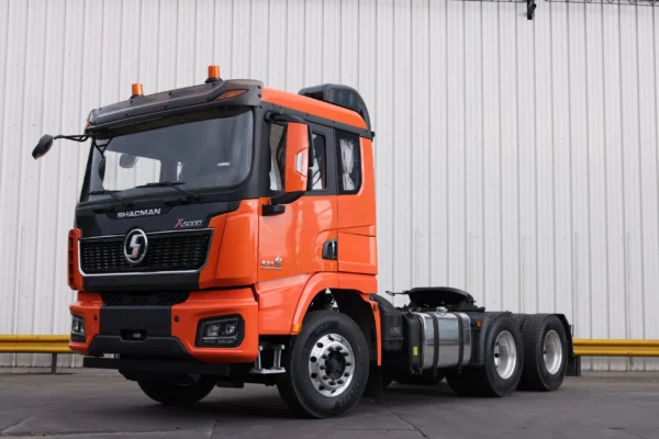 Descubre cómo el SHACMAN X5000 AMT 2027 revoluciona el transporte de carga en Colombia. Logra ahorros de hasta $75 millones anuales en combustible con este tractocamión de eficiencia inigualable y confort superior.