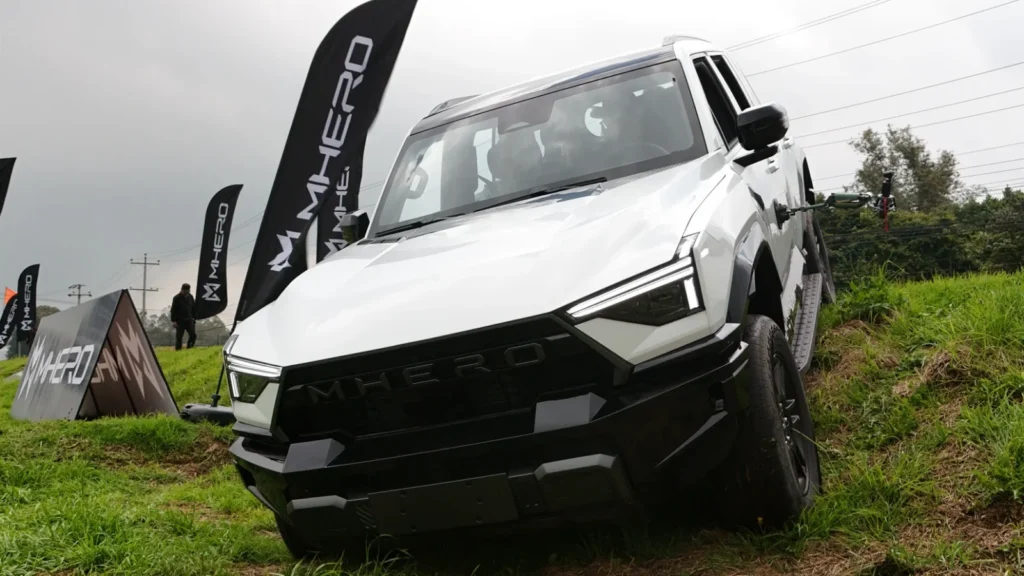 Descubre el nuevo M-Hero 917 en Colombia: un todoterreno híbrido de 677 hp con tecnología militar y lujo extremo. Conoce todos sus detalles aquí.