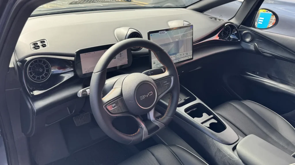 BYD Dolphin 2027 en Colombia