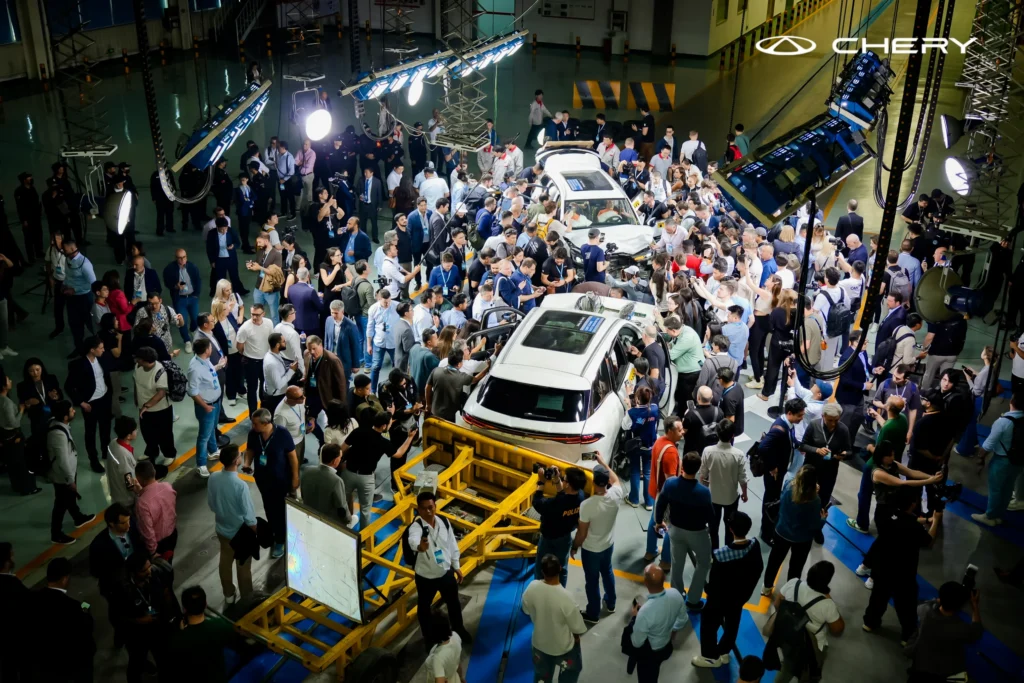 Descubre cómo la seguridad del Chery Tiggo 9 protege a tu familia tras superar una inédita prueba de colisión múltiple. Conoce los detalles aquí.