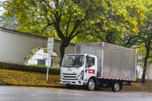 El crecimiento de JMC en Colombia impulsa la renovación de flotas con camiones y vehículos eléctricos. Conoce todos los detalles del mercado aquí.