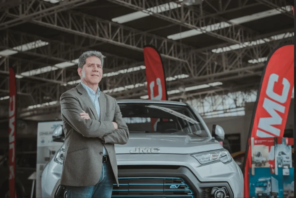 El crecimiento de JMC en Colombia impulsa la renovación de flotas con camiones y vehículos eléctricos. Conoce todos los detalles del mercado aquí.