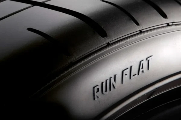 La tecnología Run Flat de Pirelli garantiza movilidad y seguridad en Colombia tras un pinchazo. Descubre cómo funciona este sistema avanzado aquí.