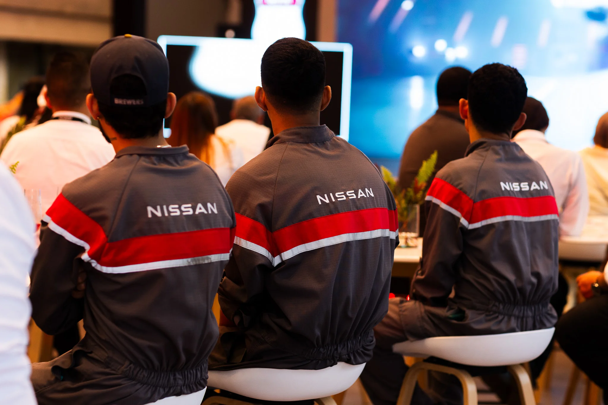 El trabajo en Nissan en Colombia se transforma con la digitalización y la electrificación. Conoce los nuevos perfiles profesionales aquí.