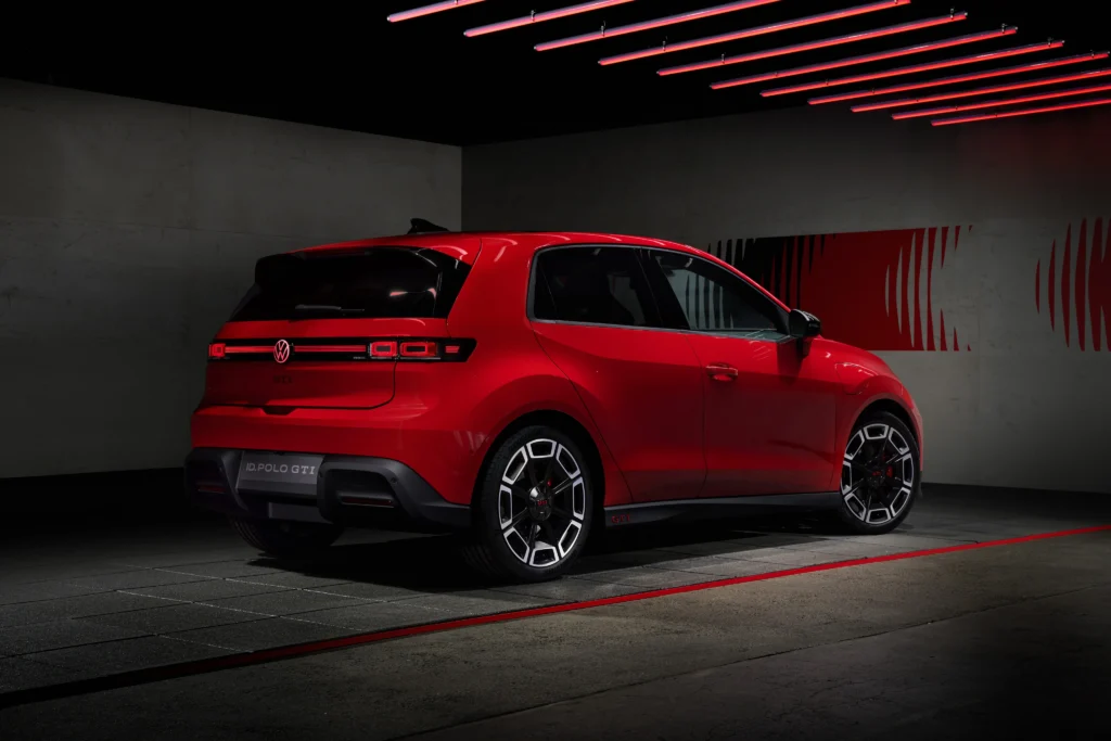 Descubre el nuevo Volkswagen ID.Polo GTI, el primer deportivo 100% eléctrico de la marca con 226 CV y esencia clásica. Conoce todos sus detalles aquí.