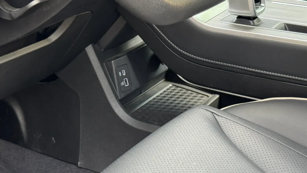 Chery Tiggo 4 CSH 2026 a prueba: eficiente en consumos y con amplio espacio interior 10 Chery Tiggo 4 CSH híbrido 2026 en Colombia test drive