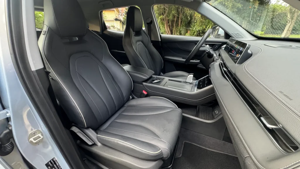 Chery Tiggo 4 CSH 2026 a prueba: eficiente en consumos y con amplio espacio interior 8 Chery Tiggo 4 CSH híbrido 2026 en Colombia test drive