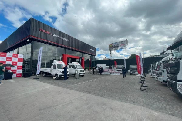 DFAC Dongfeng en Colombia DFAC