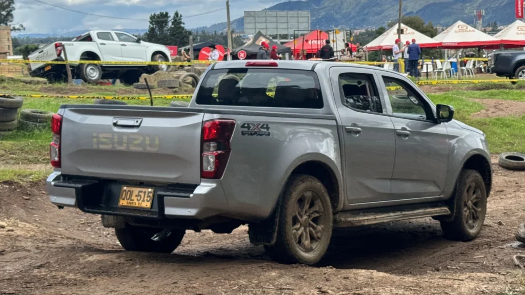 Isuzu Pickup 2027: estas son las diferencias clave en las versiones que llegan a Colombia 5 Isuzu Pickup 2027 (RG21) en Colombia