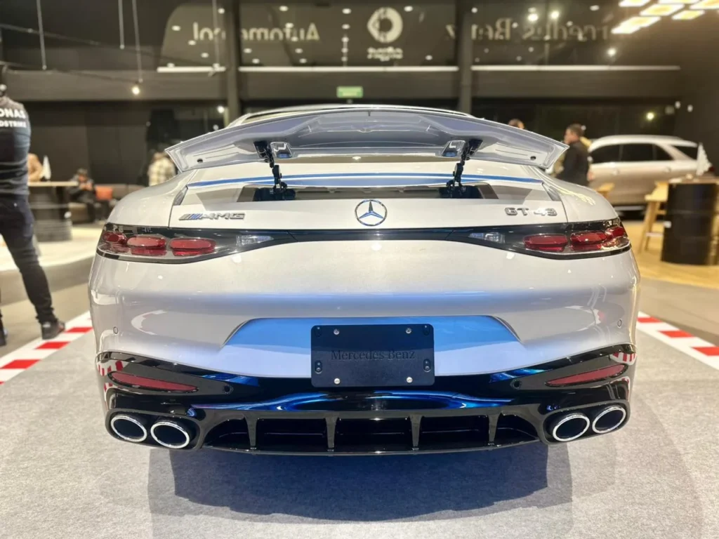 Mercedes-AMG GT 43: el coupé de ultra lujo llega a Colombia 2 Mercedes-AMG GT 43 Mercedes-Benz