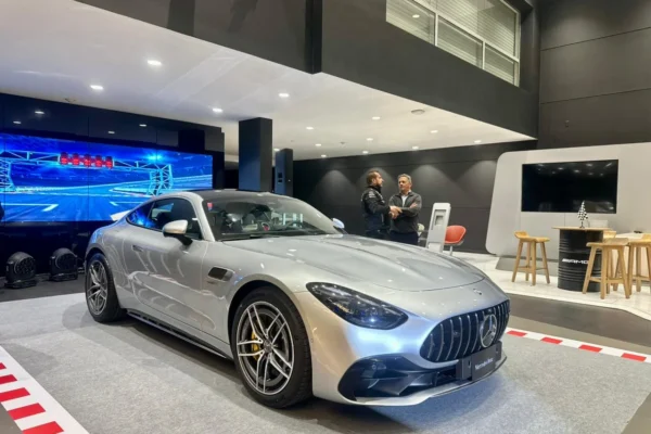 Mercedes-AMG GT 43 Mercedes-Benz