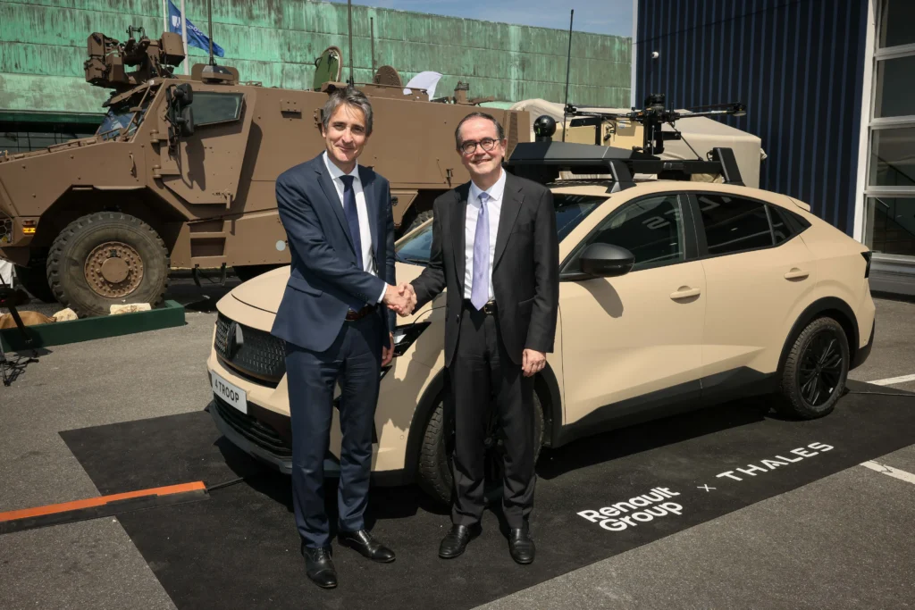 Renault 4 TROOP: el vehículo táctico que redefine la defensa -