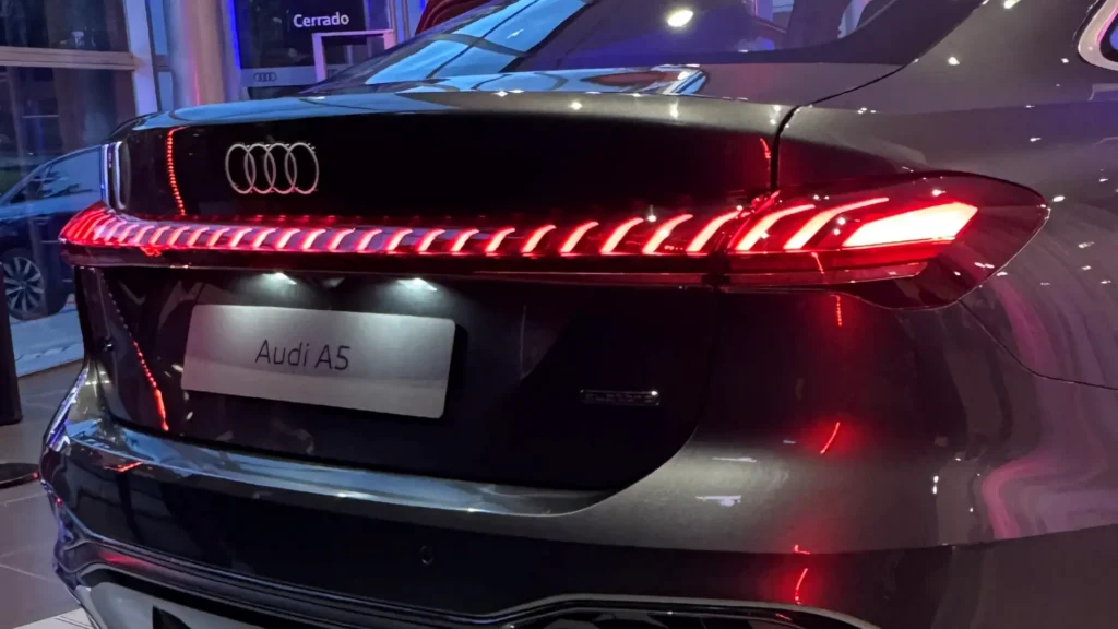 Audi A5 2.0 TFSI MHEV plus quattro S line en Colombia