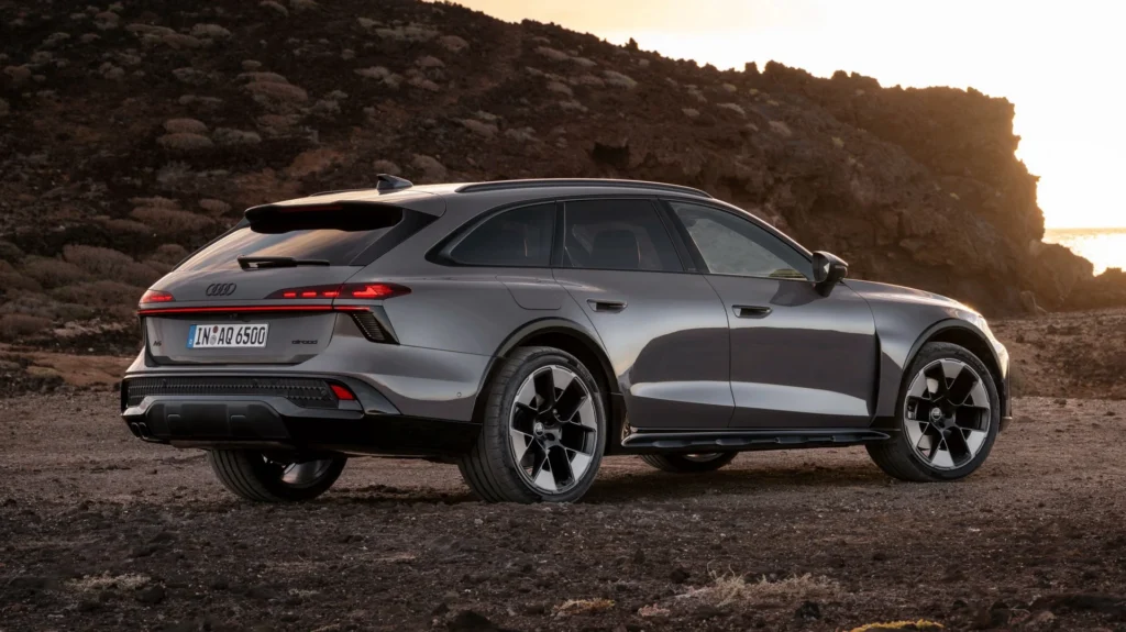 Nuevo Audi A6 Allroad: El icónico crossover familiar que desafía a los SUV con lujo y versatilidad 2 Nuevo Audi A6 Allroad: El icónico crossover familiar que desafía a los SUV con lujo y versatilidad -