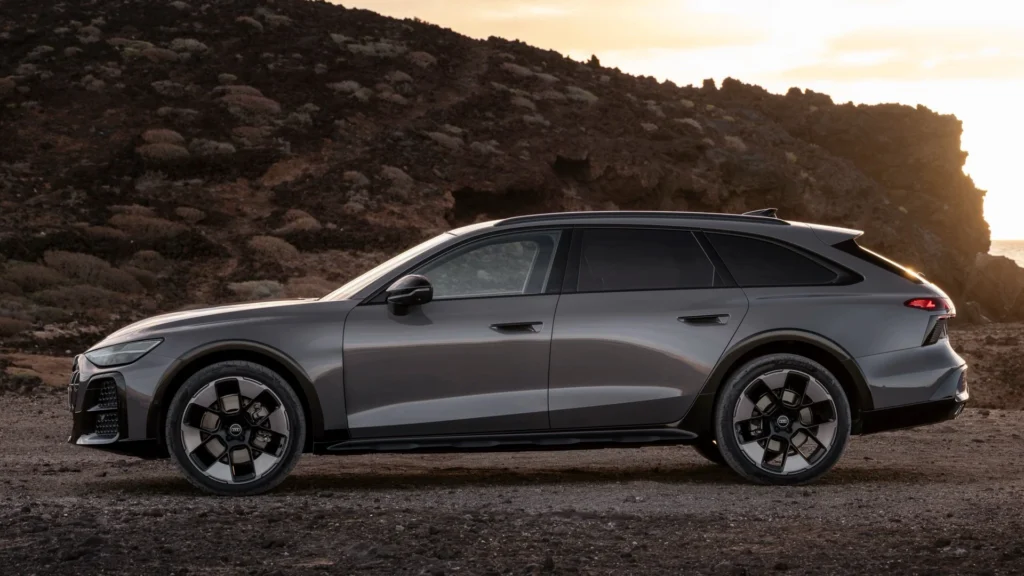 Nuevo Audi A6 Allroad: El icónico crossover familiar que desafía a los SUV con lujo y versatilidad 5 Nuevo Audi A6 Allroad: El icónico crossover familiar que desafía a los SUV con lujo y versatilidad -