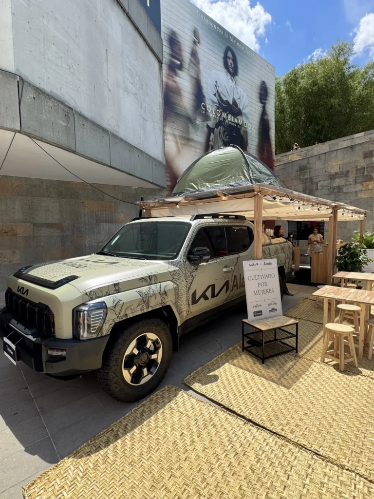 Alianza de Kia con Alado: la Kia Tasman inspira colección en Colombiamoda 2026 3 alianza de Kia con Alado Kia