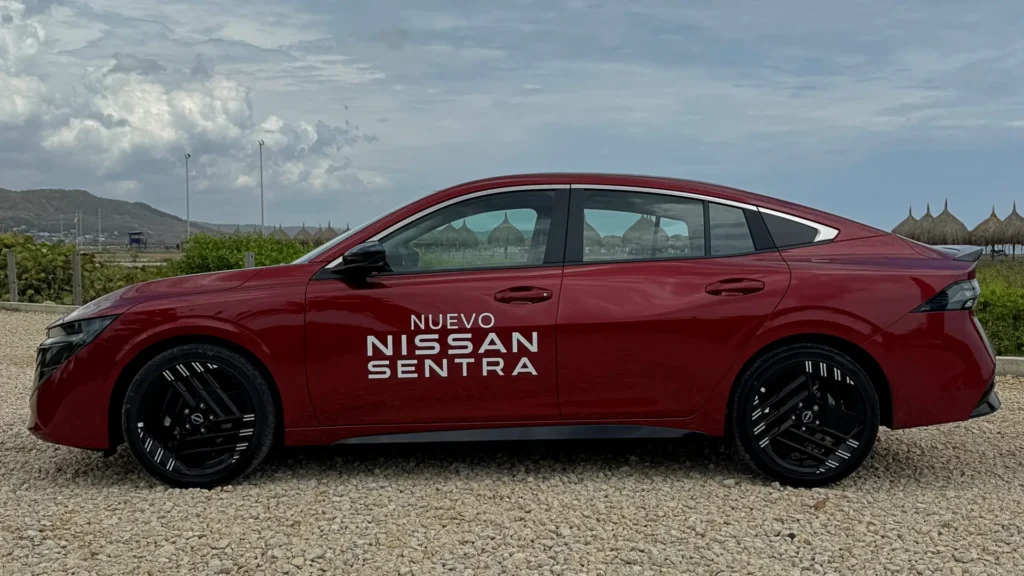Nissan Sentra 2027 lanzamiento en Colombia