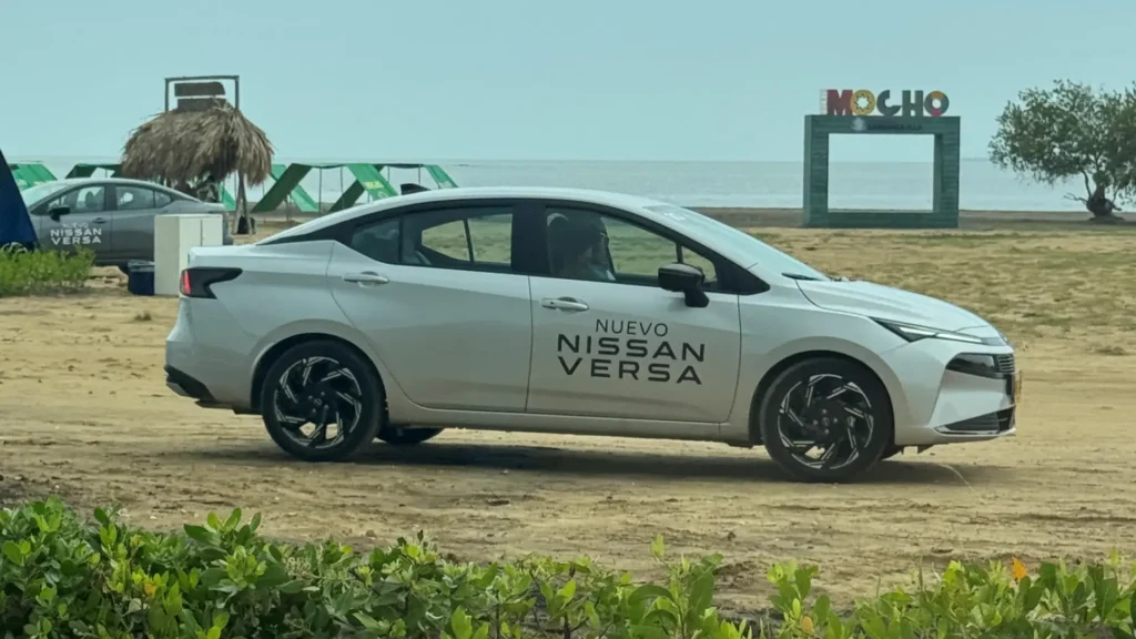 Nissan Versa 2027 lanzamiento en Colombia
