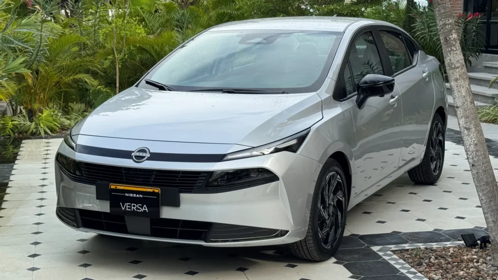 Nissan Versa 2027 lanzamiento en Colombia