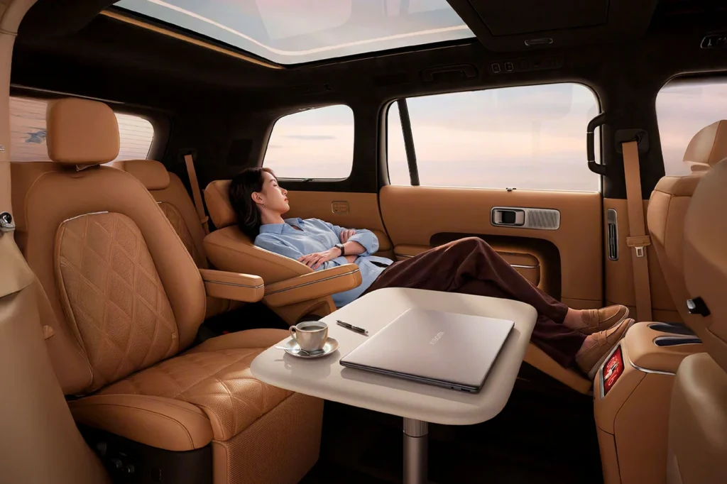 Descubre el Xiaomi SkyNomad, el SUV inteligente y reconfigurable que redefine el espacio y la movilidad para todos. ¡Lee más aquí!