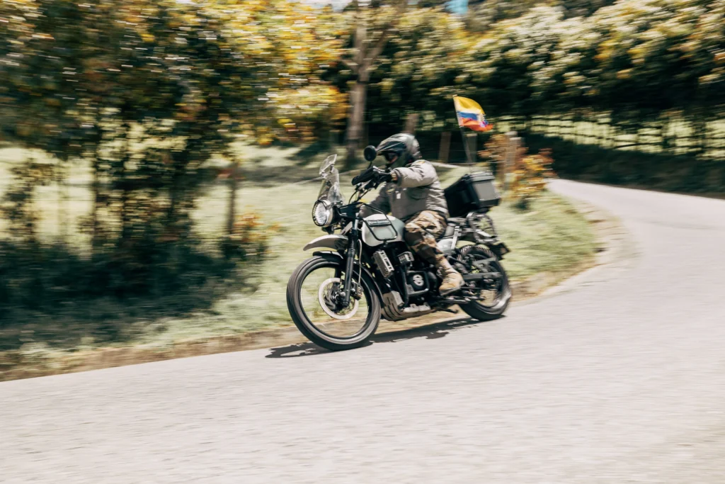 Homenaje Héroes de la Patria de Royal Enfield Royal Enfield