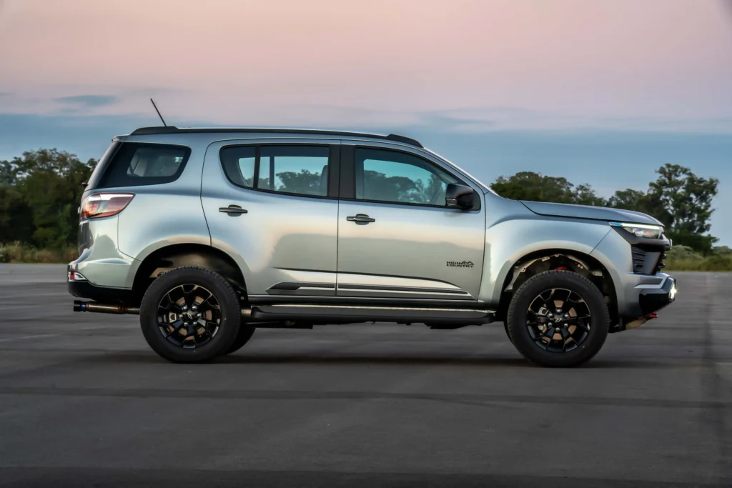 Chevrolet: S10 Trail Boss y Trailblazer Midnight 4 Explora la nueva era todoterreno de Chevrolet con la S10 Trail Boss y Trailblazer Midnight. Conoce sus innovaciones y capacidades off-road en nuestro análisis completo.