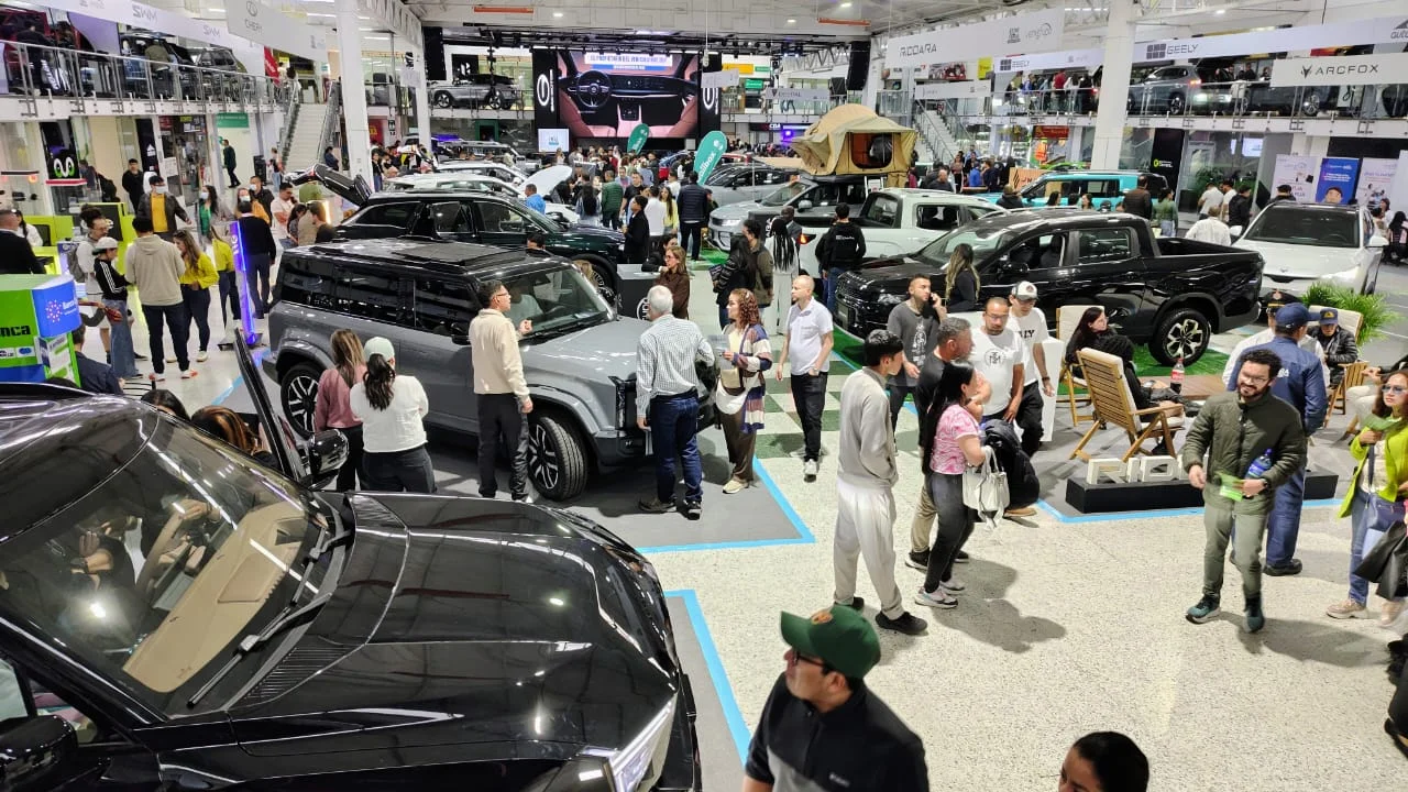 balance de la ExpoFeria de Vehículos Eléctricos Varios