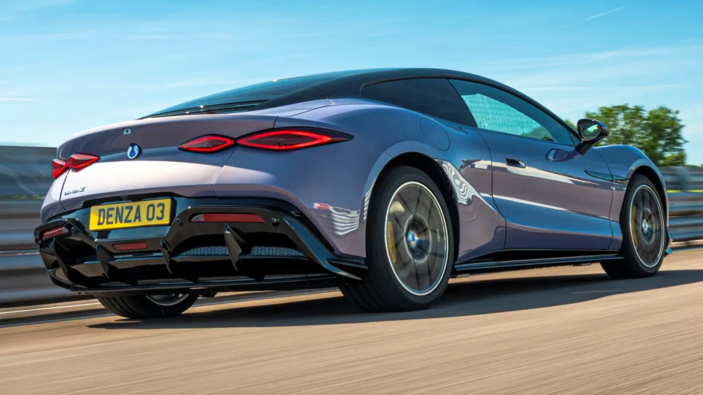 Así es el Denza Z, el nuevo supercar eléctrico desarrollado por BYD que alcanza los 300 km/h 2 Denza Z 2026 debut oficial