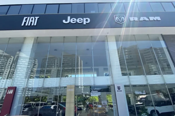 apoyo a comunidades de Fiat, Jeep y Ram Fiat, Jeep, Ram