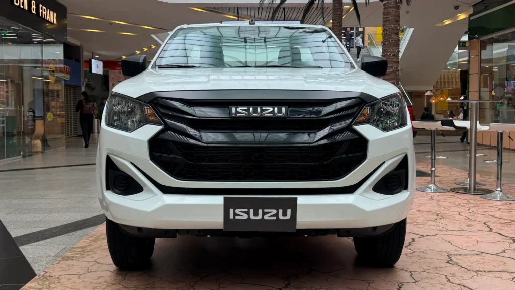 Nuevas Isuzu Pickup Cabina Sencilla y Chasis en Colombia: las versiones enfocadas al trabajo duro 4 Isuzu Pickup 2027 Cabina Sencilla en Colombia