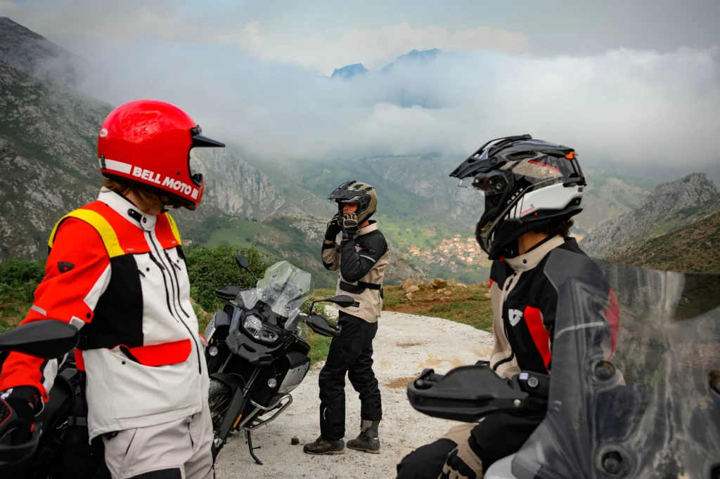 REV'IT! 2026: equipamiento técnico de motociclismo aterriza en Colombia 2 REVIT! 2026 Noticia