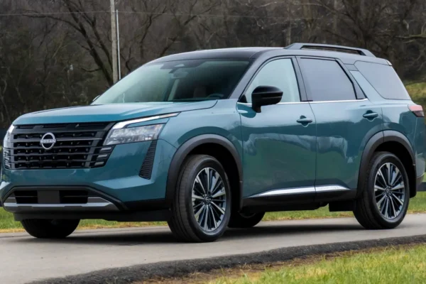 Nissan Pathfinder 2027 facelift en Colombia
