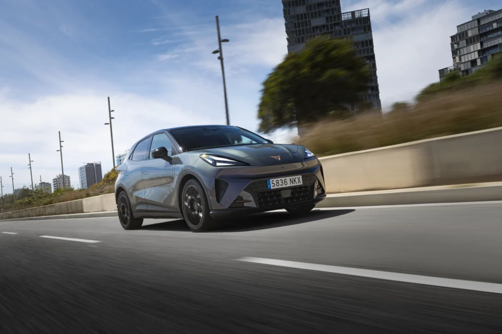 CUPRA Raval Plus: el hatchback eléctrico urbano con 135 CV 5 CUPRA Raval Plus CUPRA