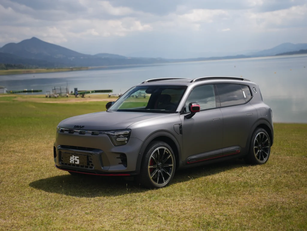 Aniversario de smart: un año de crecimiento eléctrico en Colombia -