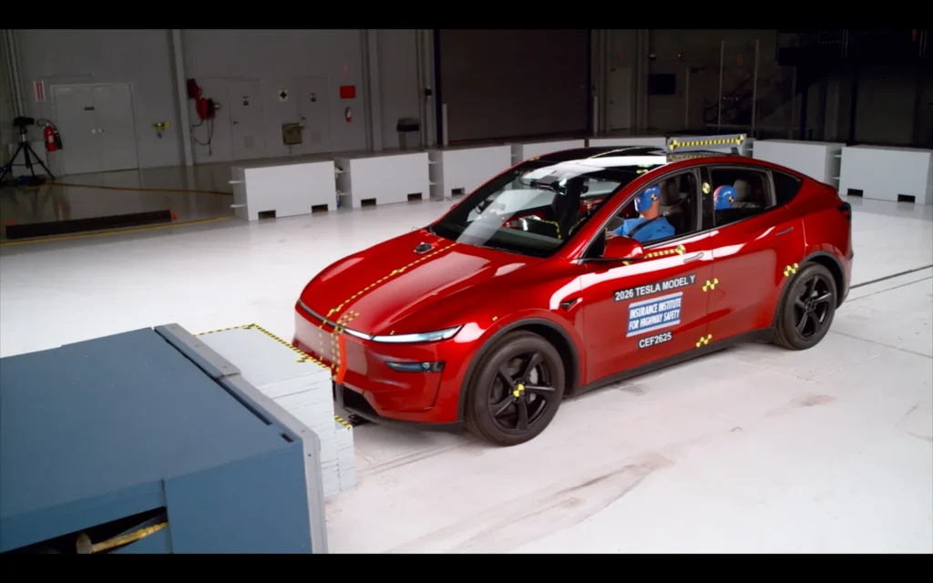 Tesla Model Y: el SUV eléctrico gana máxima calificación Top Safety Pick+ del IIHS 4 Descubran cómo la Tesla Model Y 2026-27 logró la máxima calificación Top Safety Pick+ del IIHS, destacando su seguridad. ¡Lean más aquí!