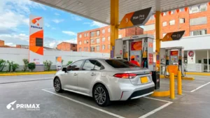 Descubre por qué el combustible para híbridos Primax es clave para el óptimo rendimiento y durabilidad de tu carro híbrido en Colombia. ¡Lee más!