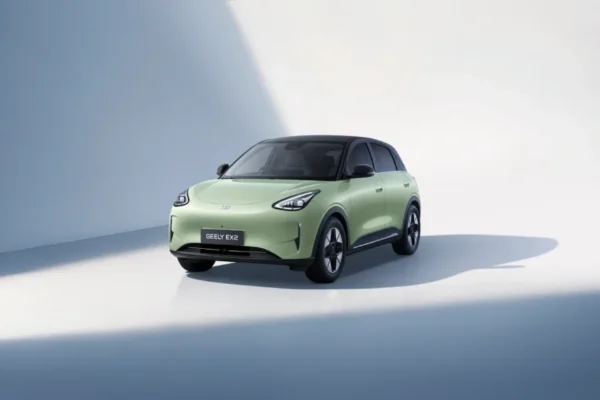 El Geely EX2 rompe récords con más de 60.000 unidades vendidas globalmente en agosto. Un hito para la movilidad eléctrica en Colombia. ¡Descubre más!